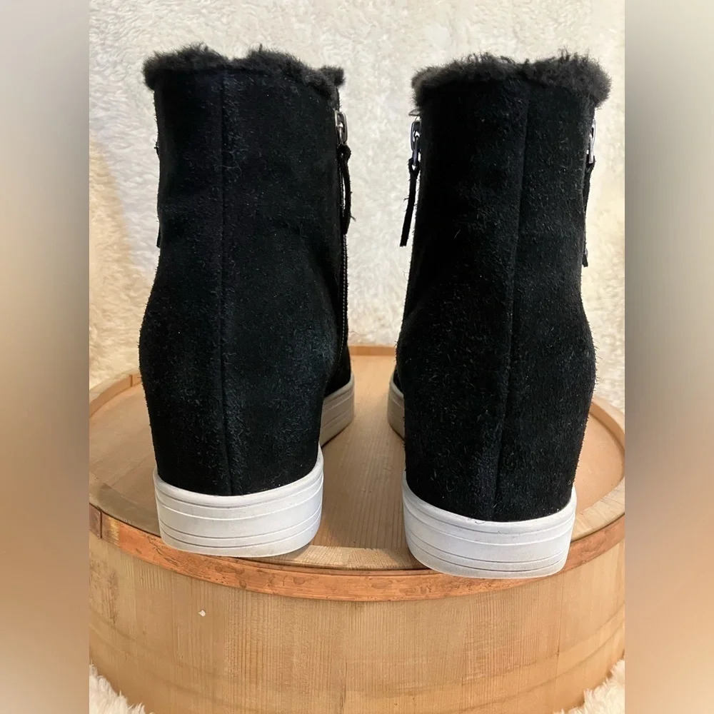 Caslon Black Suede Averie Booties Water Resistant Side Zip Hidden Wedge Sz 10.5